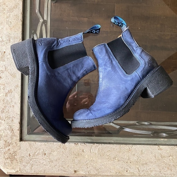 John Fluevog Boot Slacker Nap Crepe Soled Chelsea Leather Heeled Blue 11 GUC - Picture 3 of 10